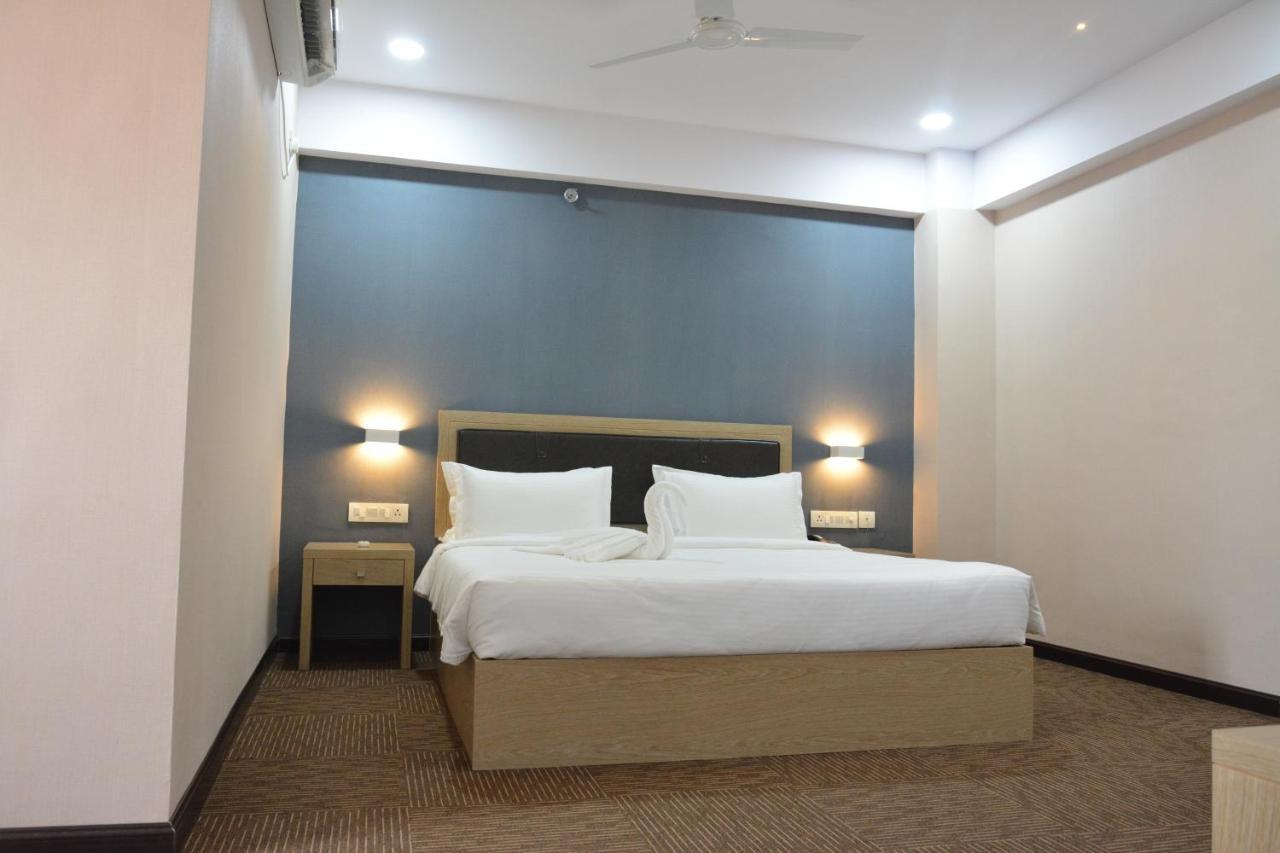 Treehouse Morina Hotel Vithalpur Exterior photo